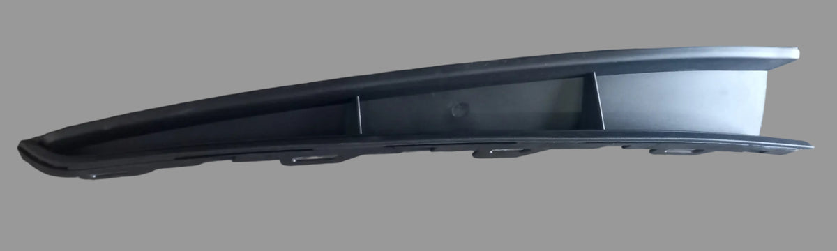 POLO 8 BUMPER GRILL (SMALL) RHS