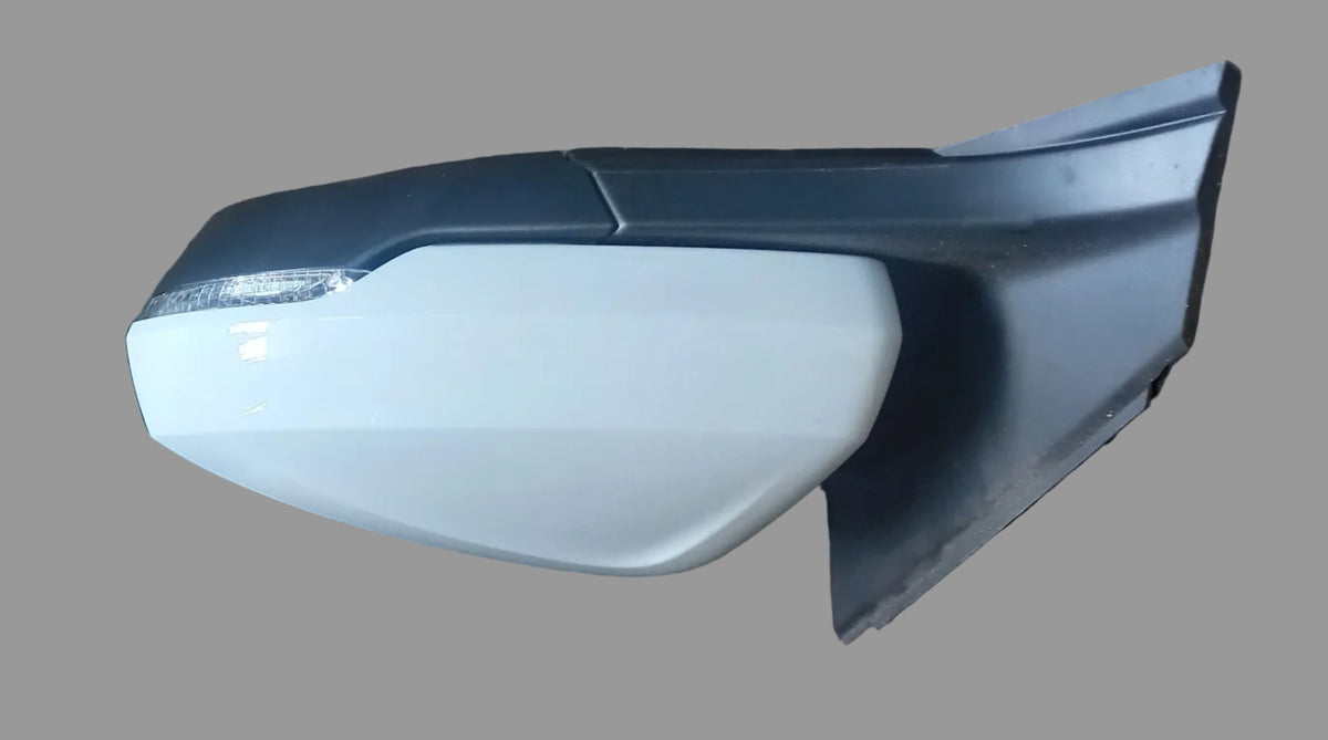 POLO 8 DOOR MIRROR ELECTRIC LHS