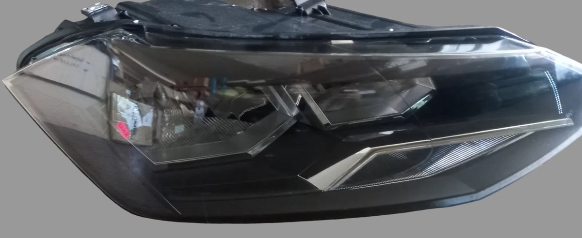 POLO 8 HEADLAMP RHS