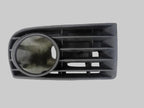 GOLF 5 1.6 BUMPER GRILL WITH SPOT RHS