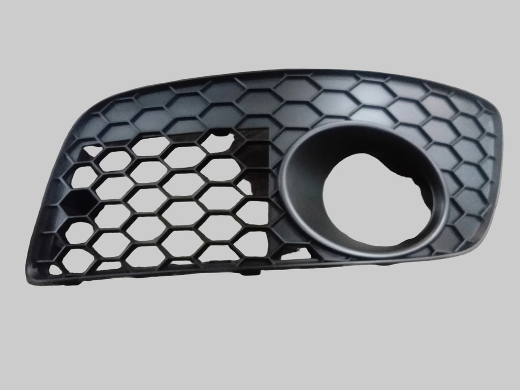 GOLF 5 GTI BUMPER GRILL WITH SPOT LHS