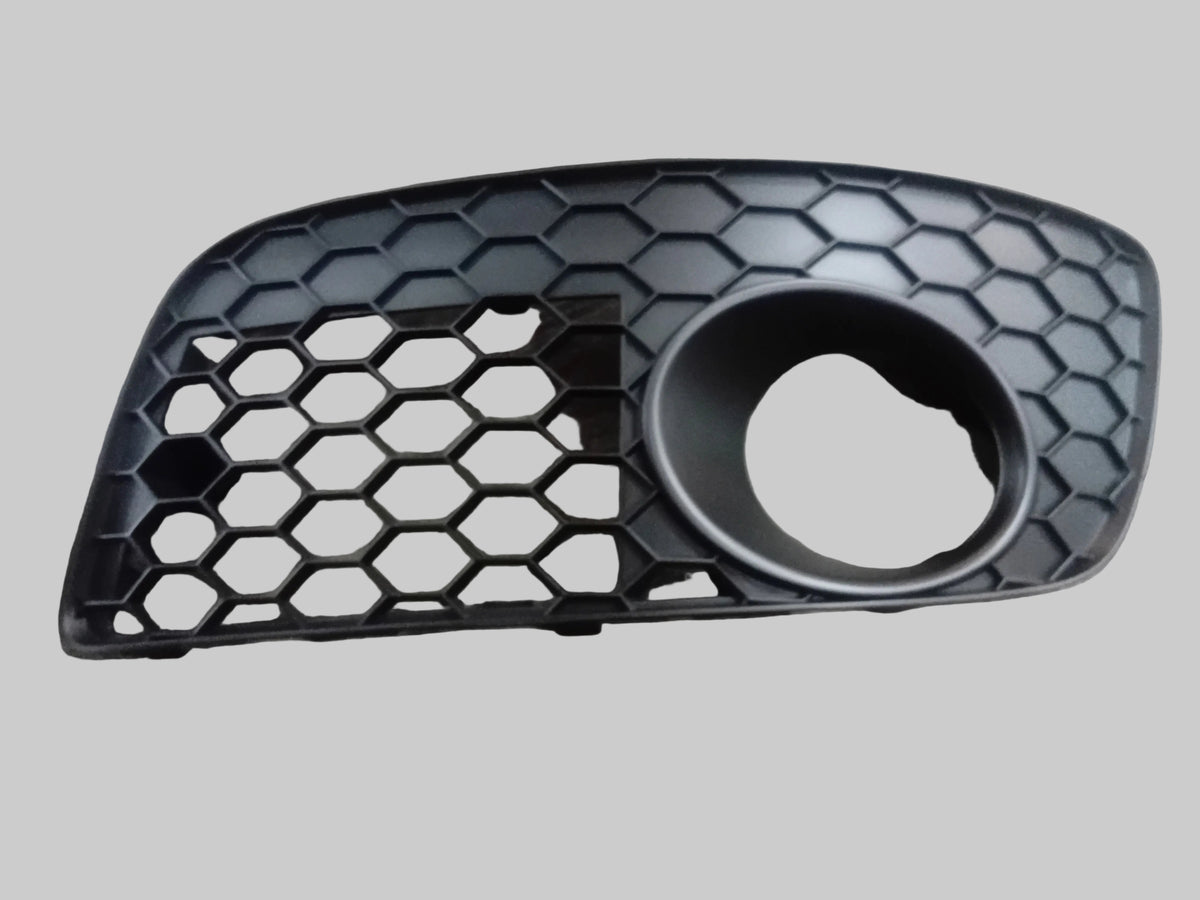 GOLF 5 GTI BUMPER GRILL WITH SPOT LHS