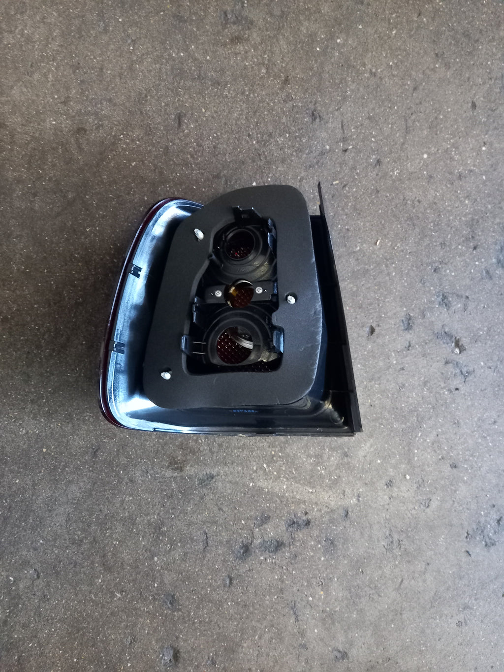 POLO 9N3/POLO VIVO SEDAN TAIL LAMP RHS