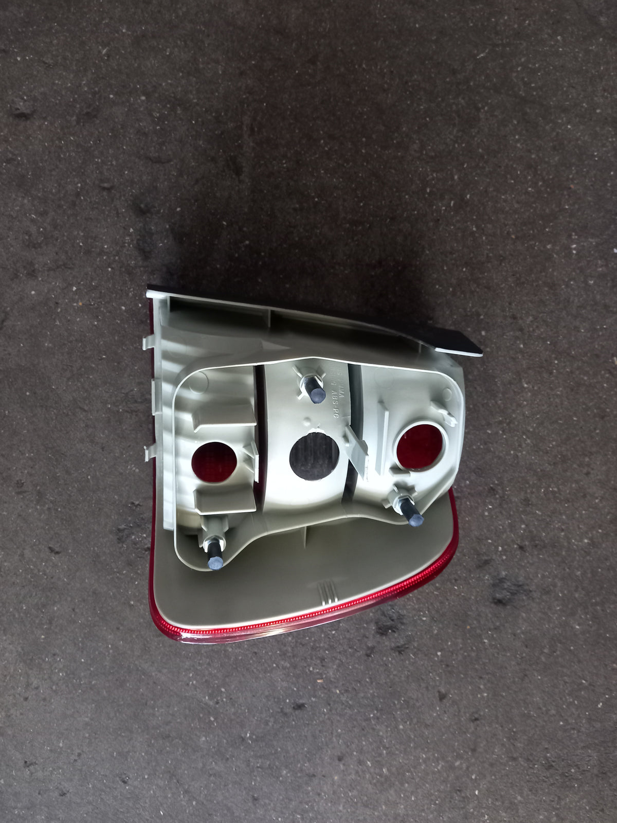 POLO 9N3 SEDAN TAIL LAMP RHS
