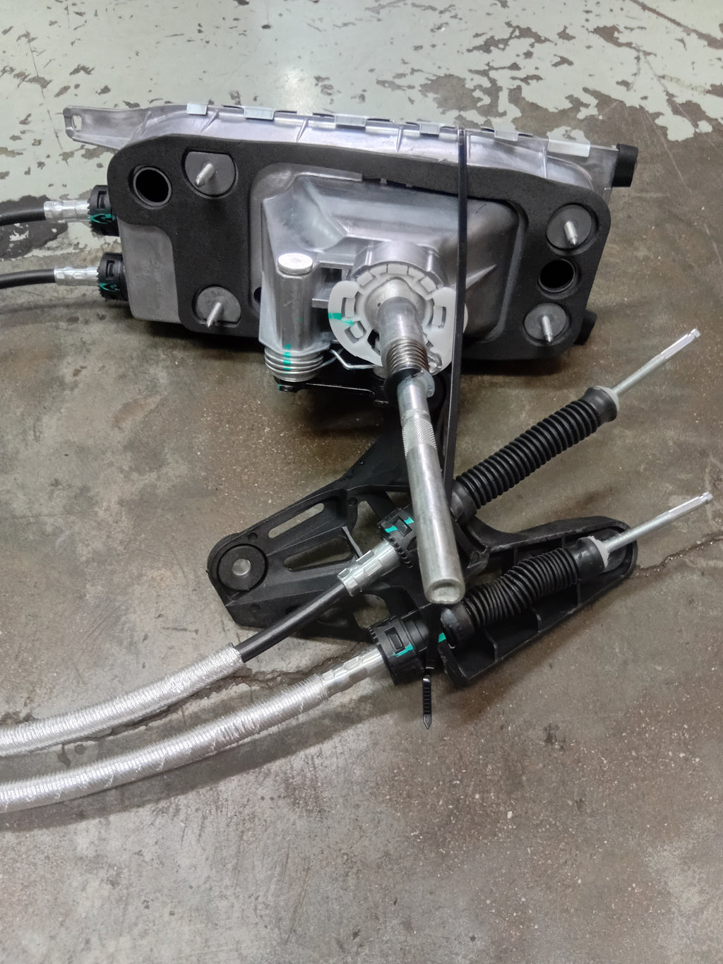 GOLF 6 GEAR LEVER AND CABLES