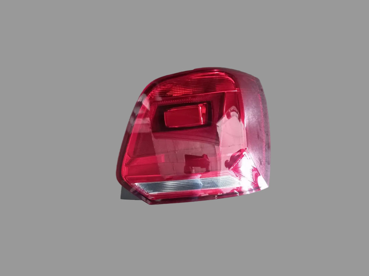 POLO 7 TAIL LAMP HATCH RHS