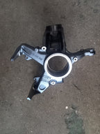 POLO STUB AXLE LEFT FRONT