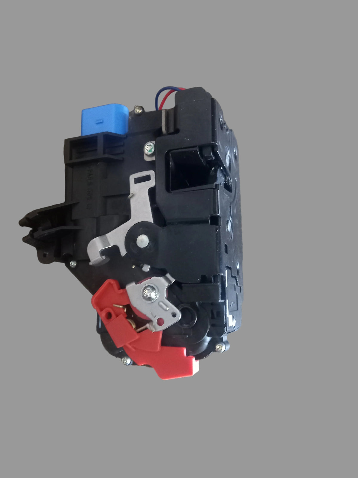 GOLF 5 DOOR LOCK LEFT FRONT