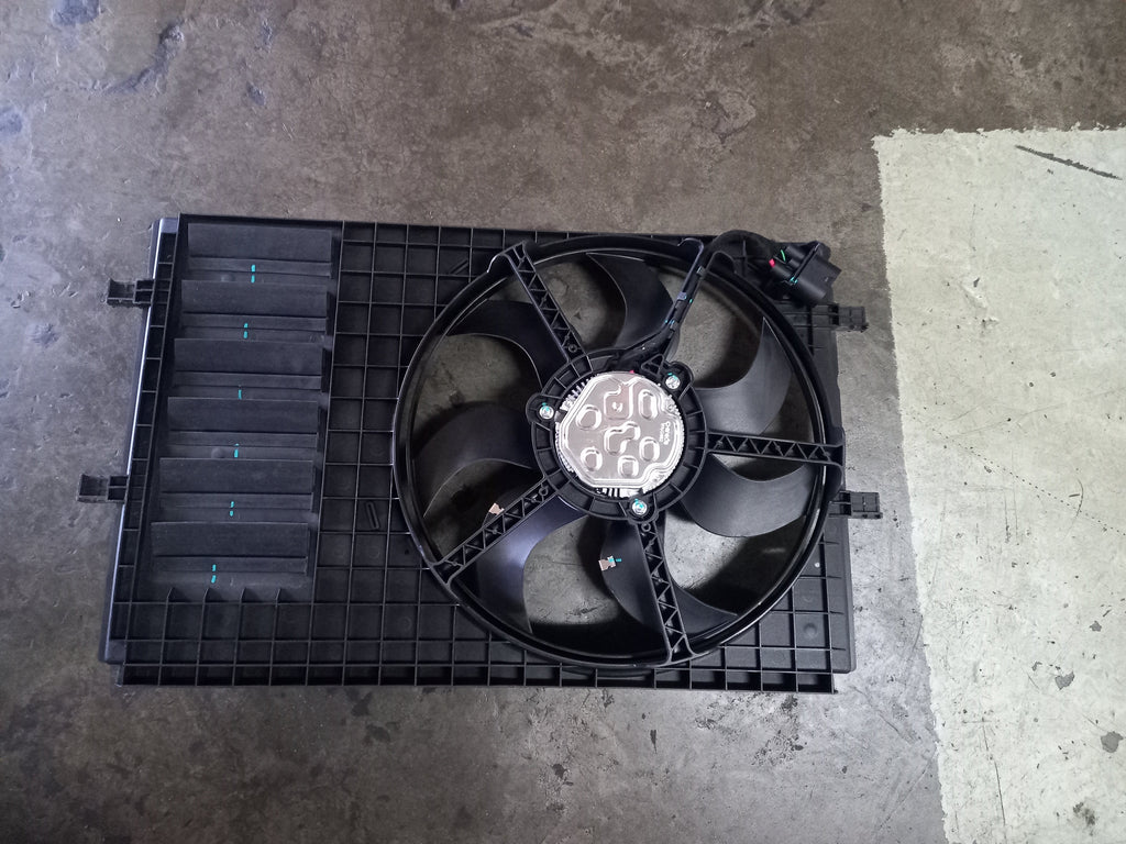 POLO 6 SEDAN 4 WIRE FAN