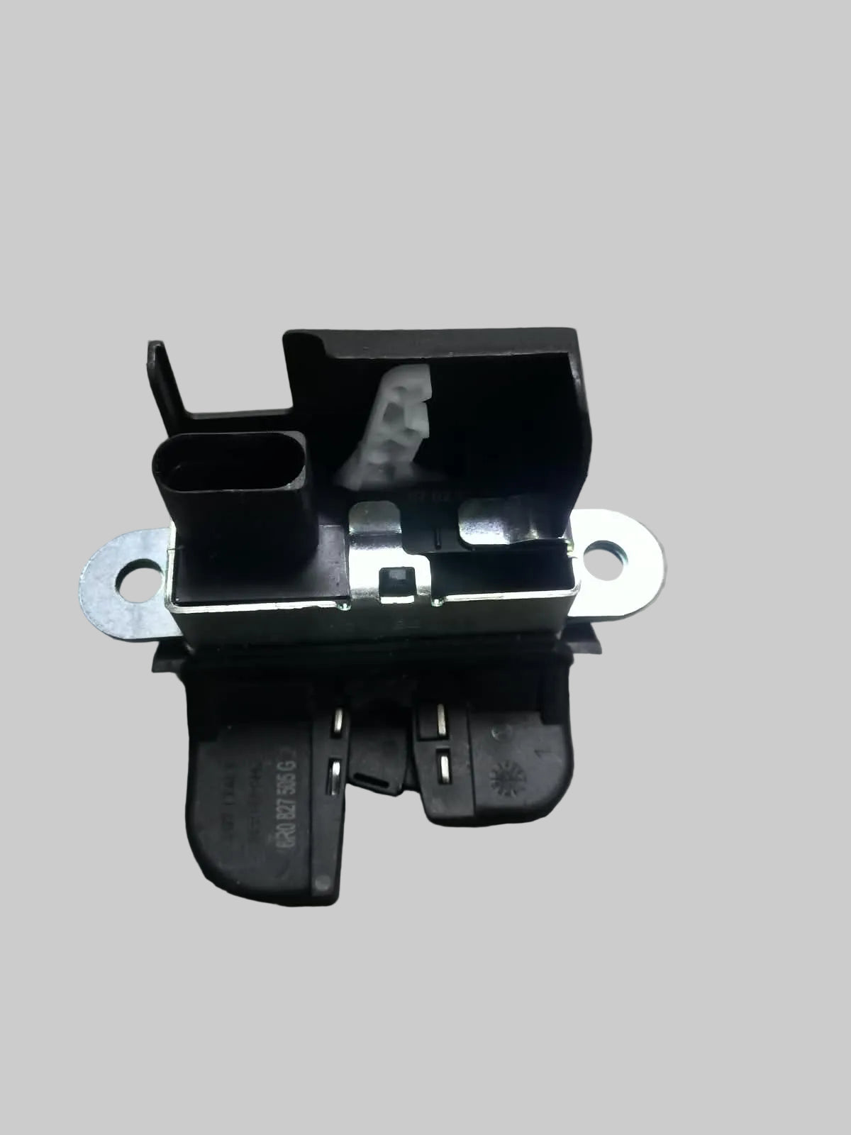 POLO 6 BOOT LOCK (VW)