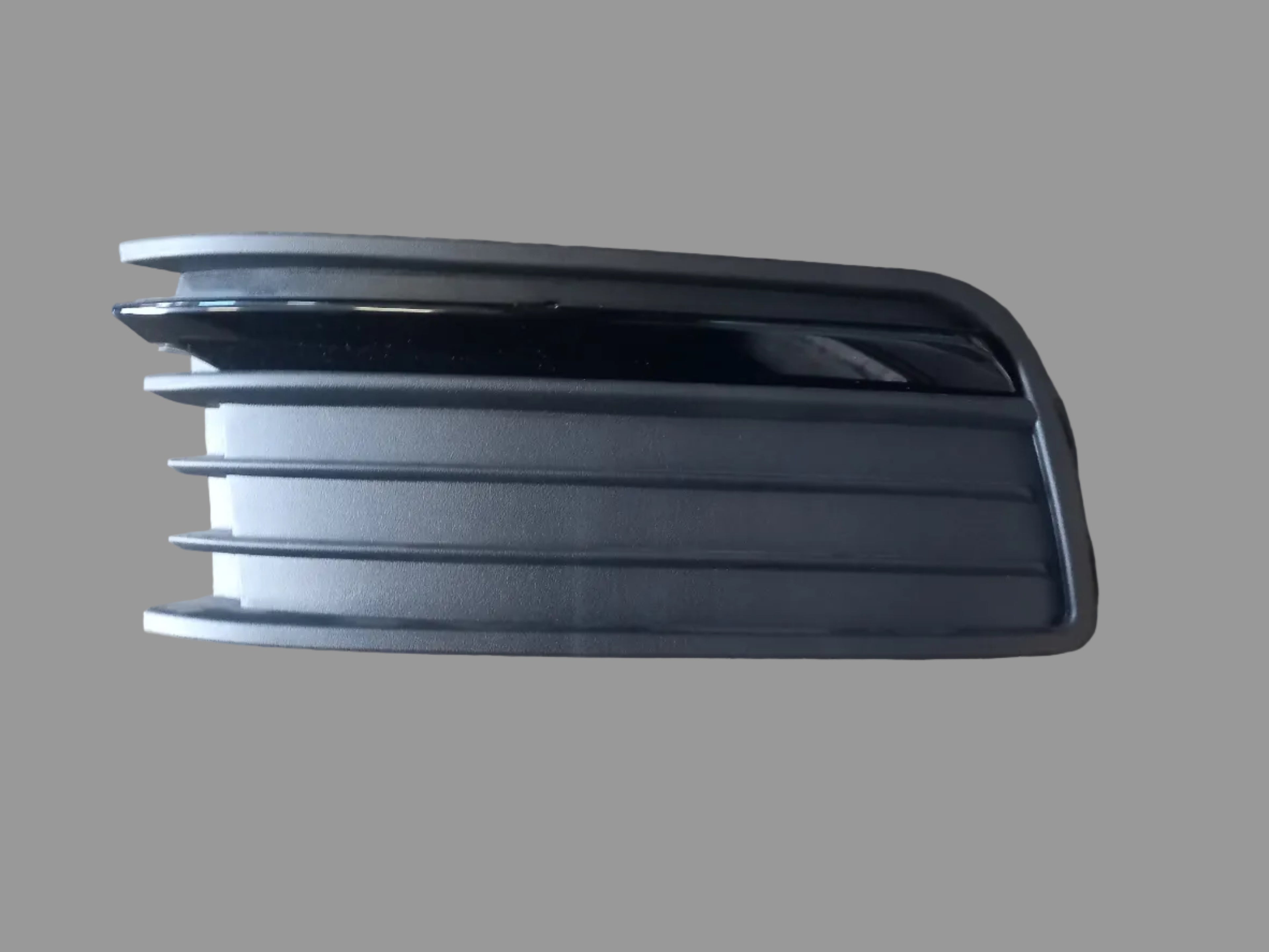 POLO 7 SEDAN BUMPER GRILLE NO SPOT RHS