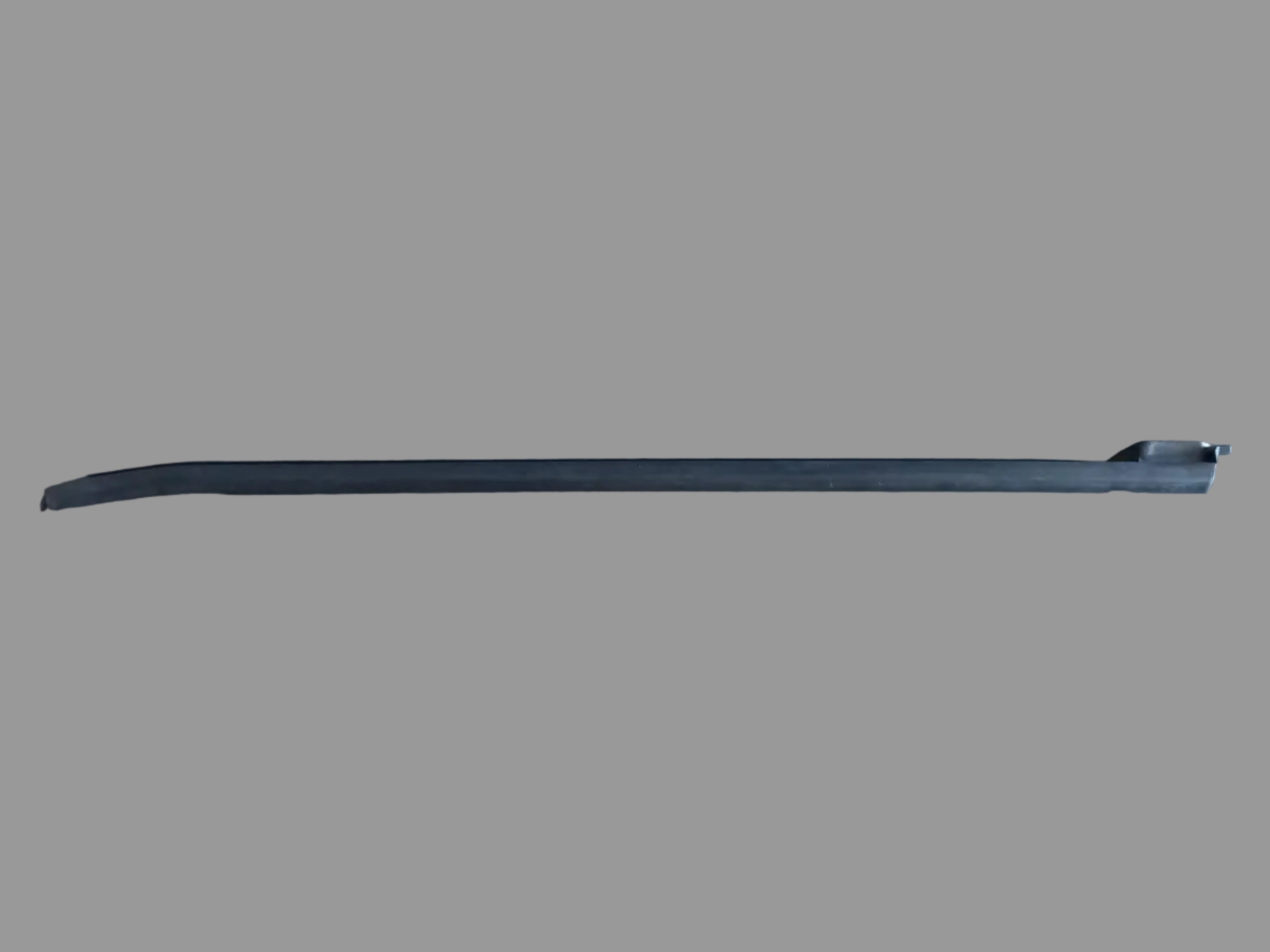 POLO 6 WEATHER STRIP LEFT REAR