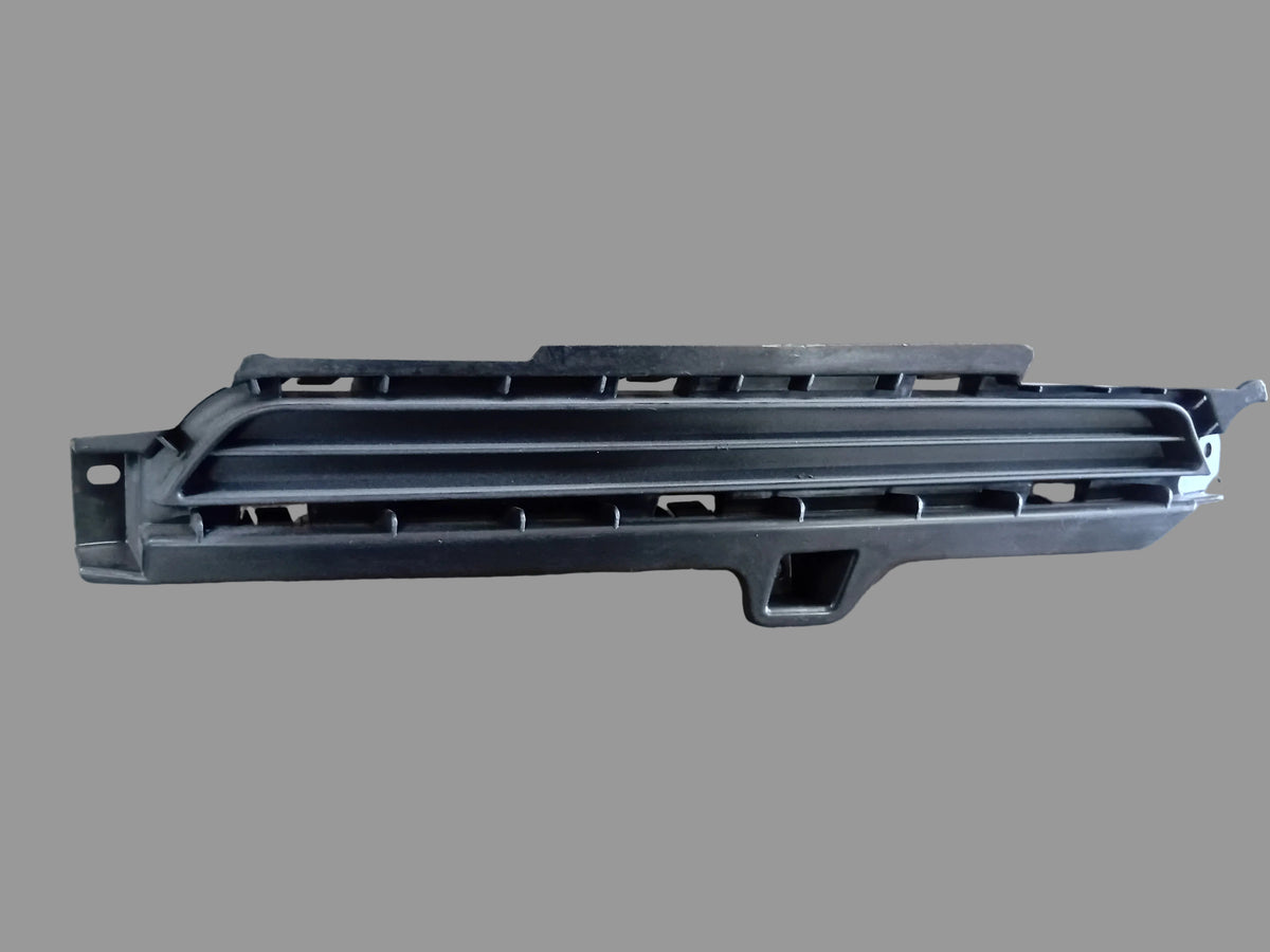 JETOUR FRONT BUMPER LOWER GRILL LHS