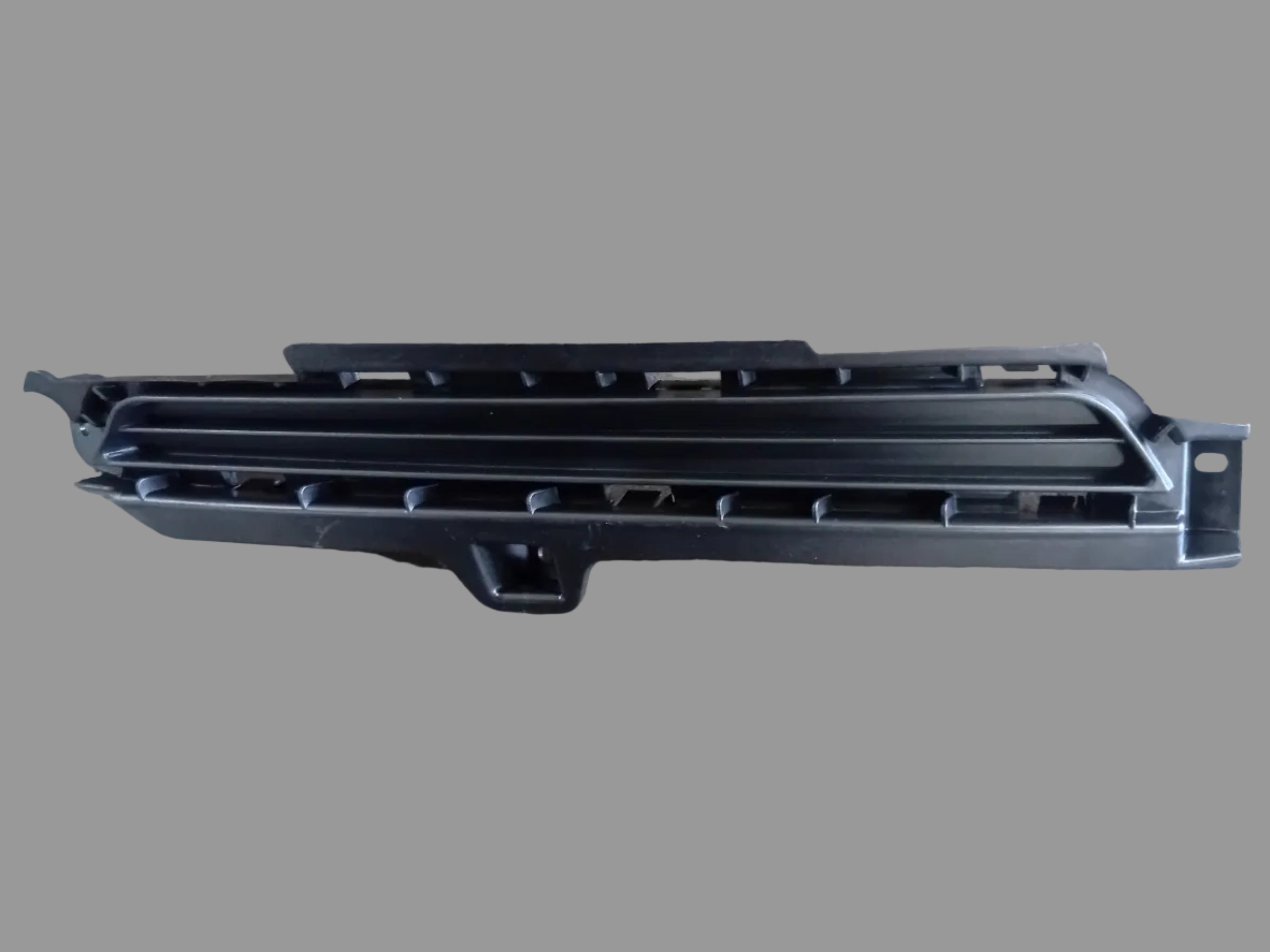 JETOUR FRONT BUMPER LOWER GRILL RHS