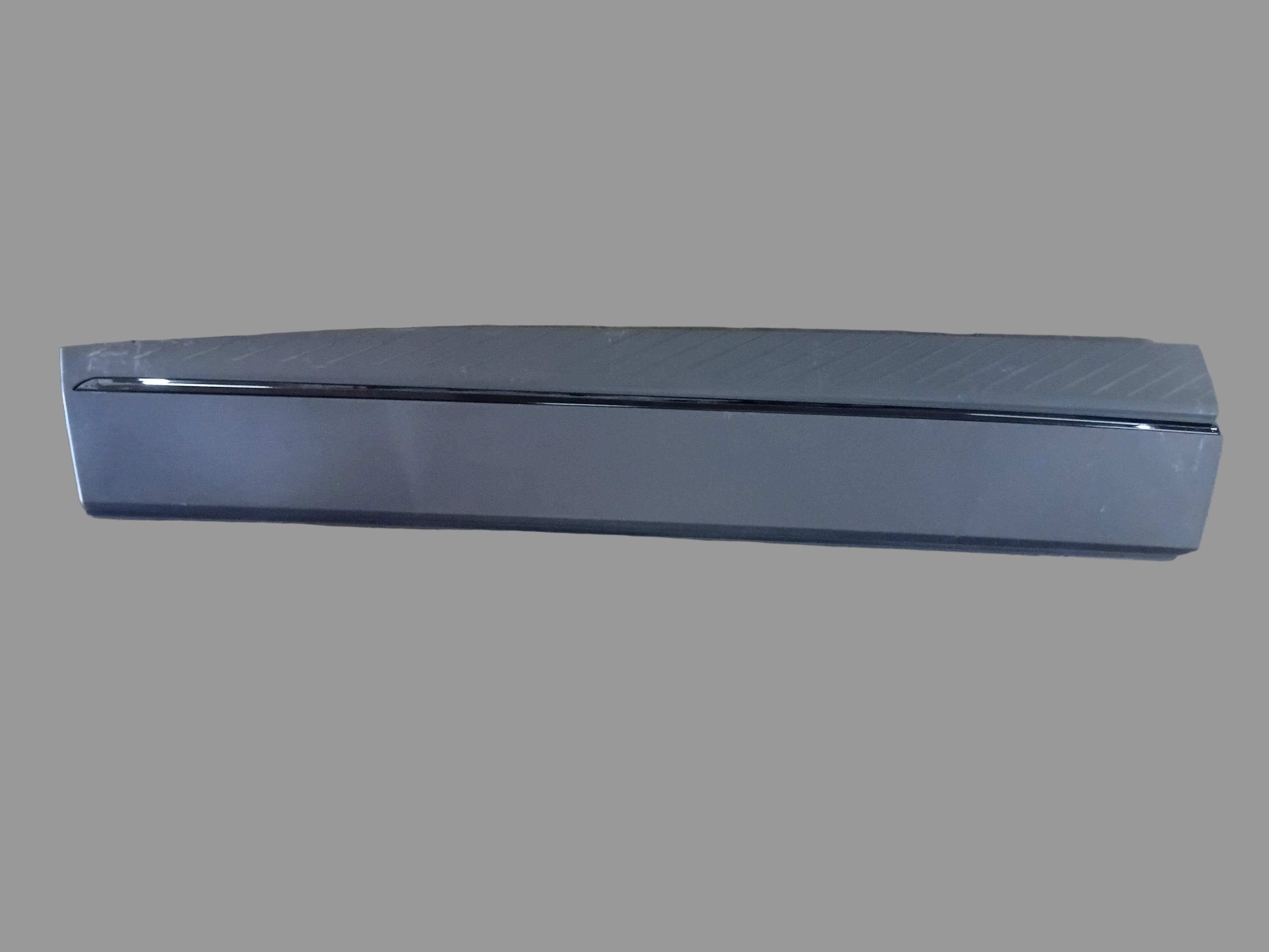 JETOUR DOOR MOULDING LEFT FRONT (GLOSS BLACK)