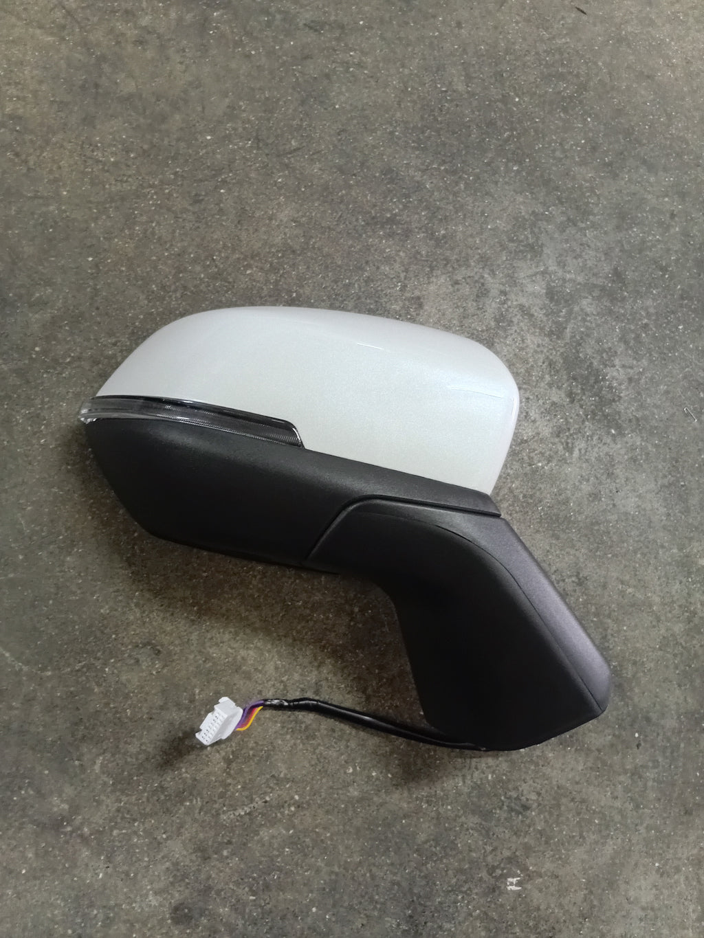 HAVAL JOLION 24 DOOR MIRROR RHS (6 WIRE)