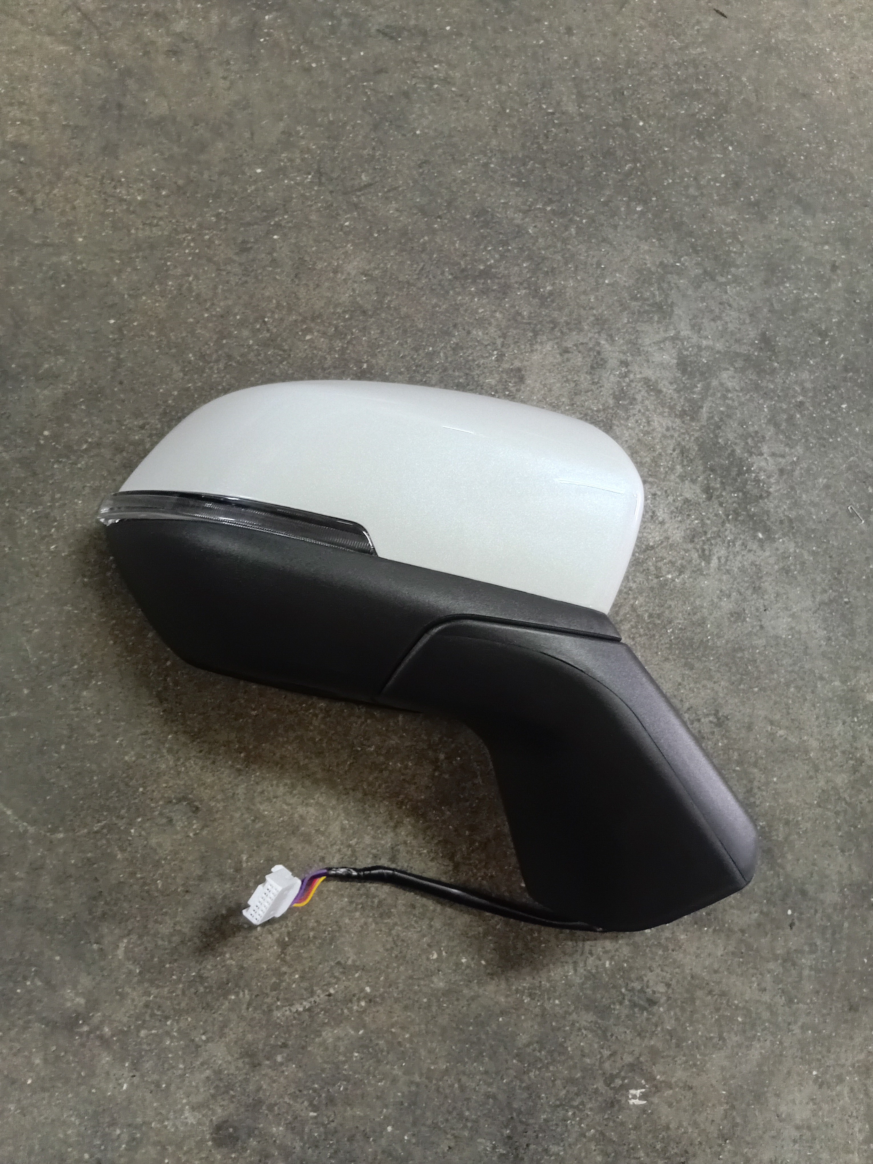 HAVAL JOLION 24 DOOR MIRROR RHS (6 WIRE)