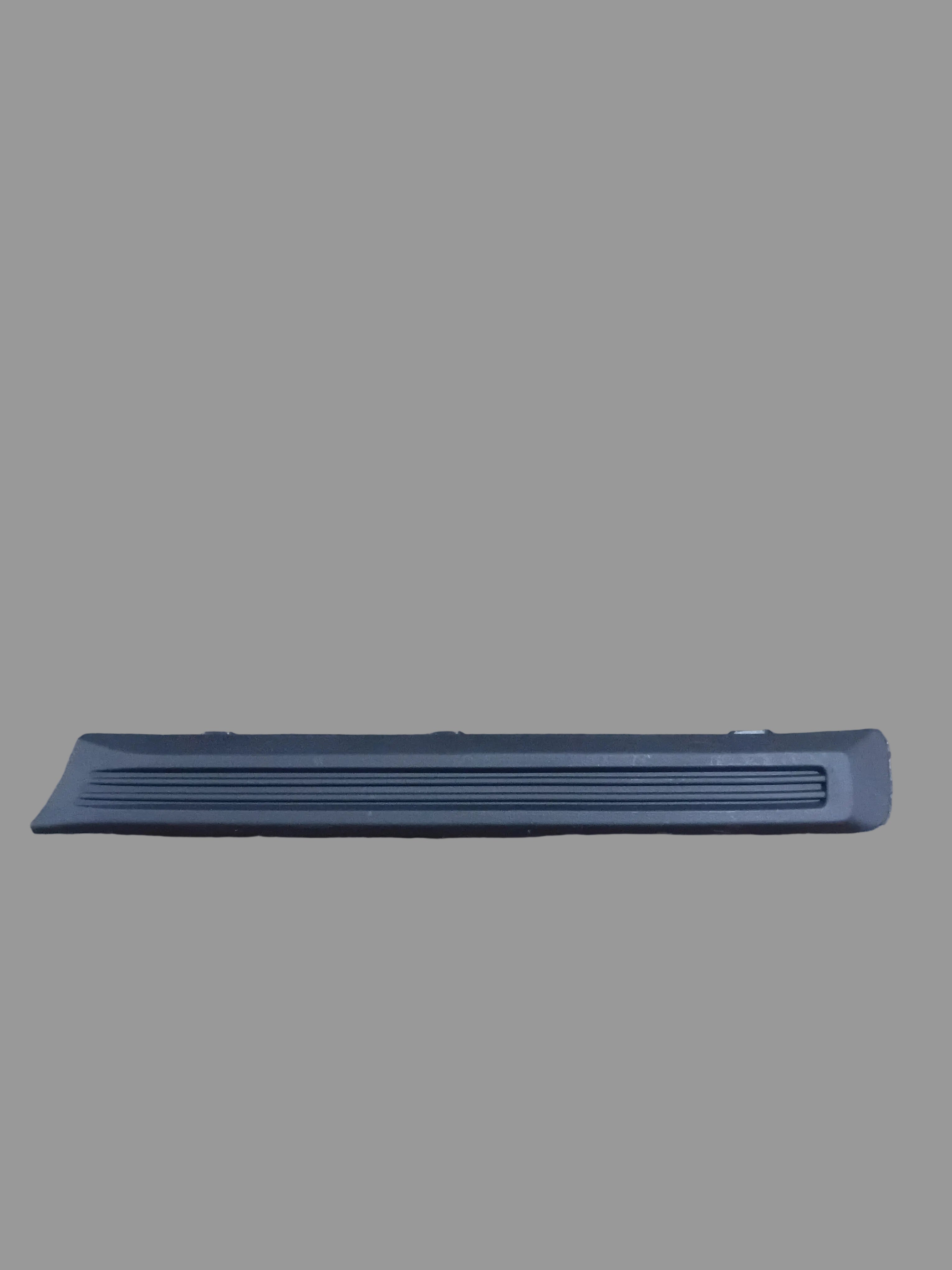 P300 FRONT BUMPER TRIM LHS