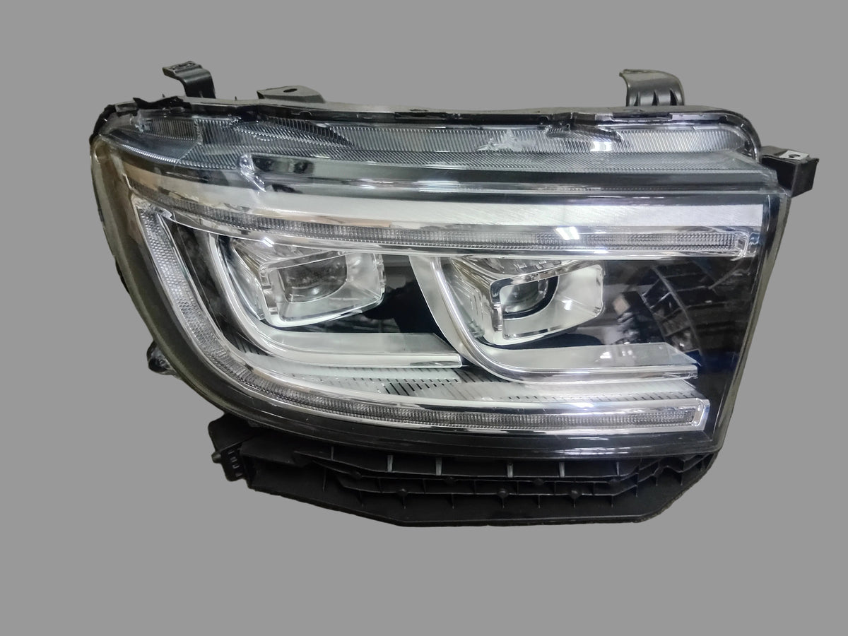 P SERIES HEADLAMP RHS