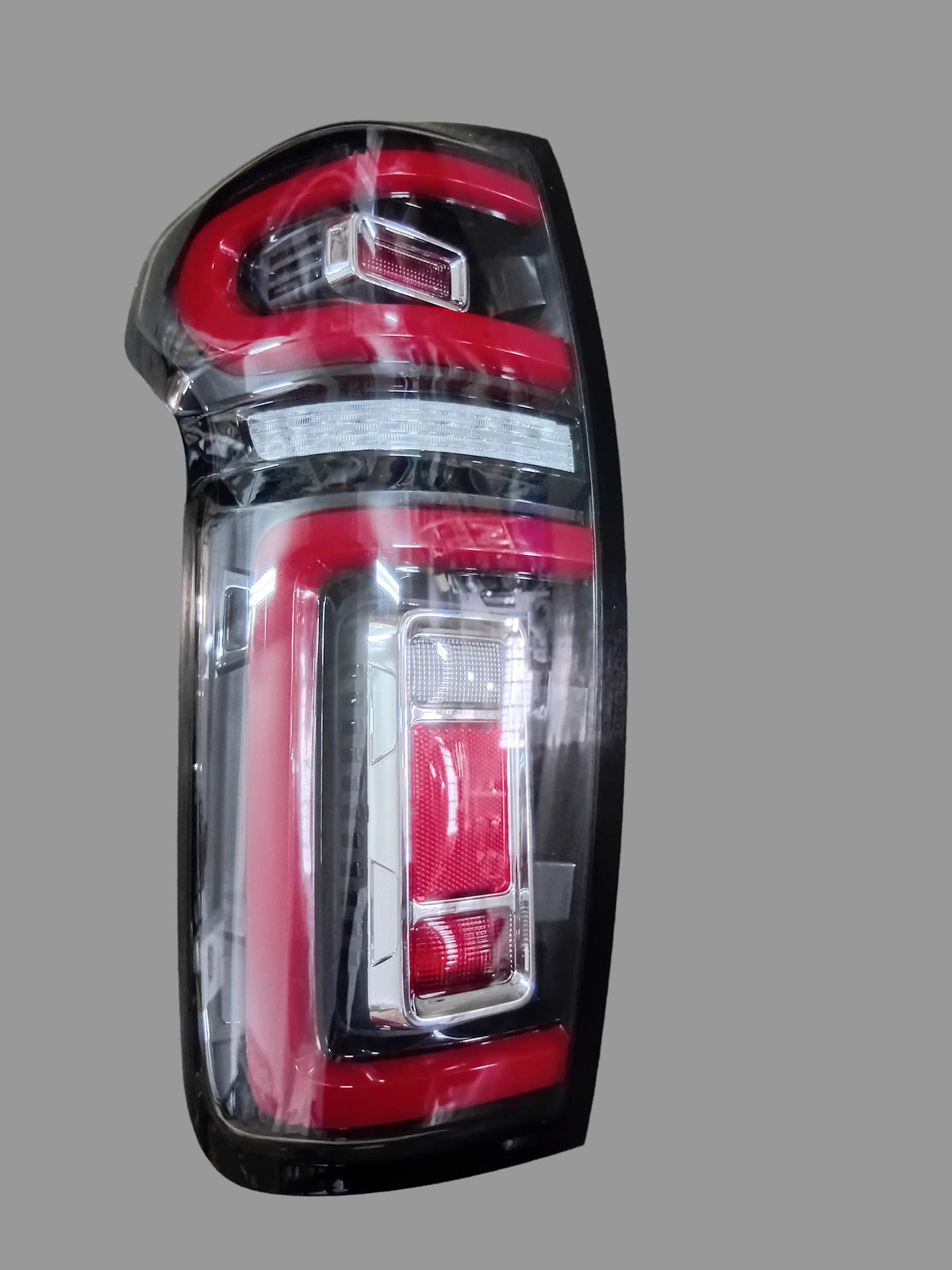 P SERIES TAIL LAMP LHS