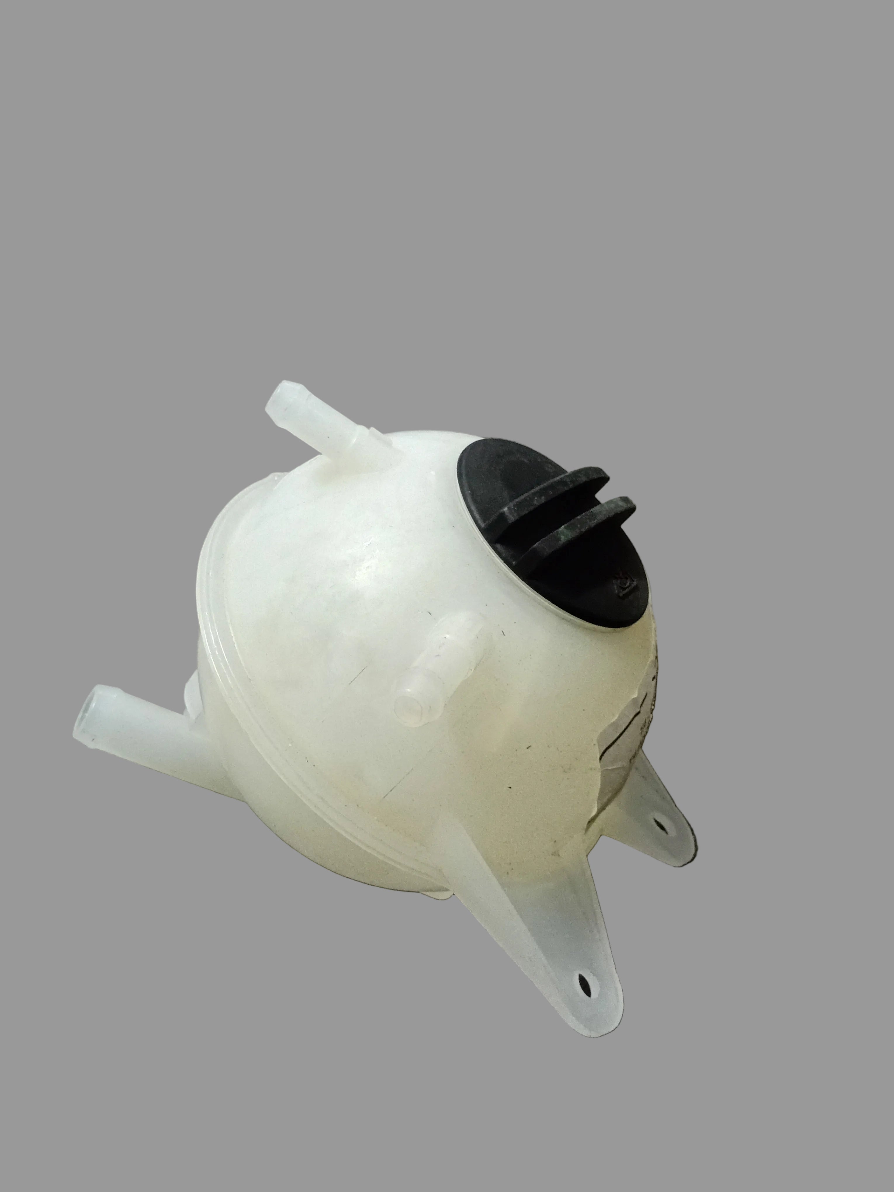CHERY TIGGO 4 PRO WATER BOTTLE